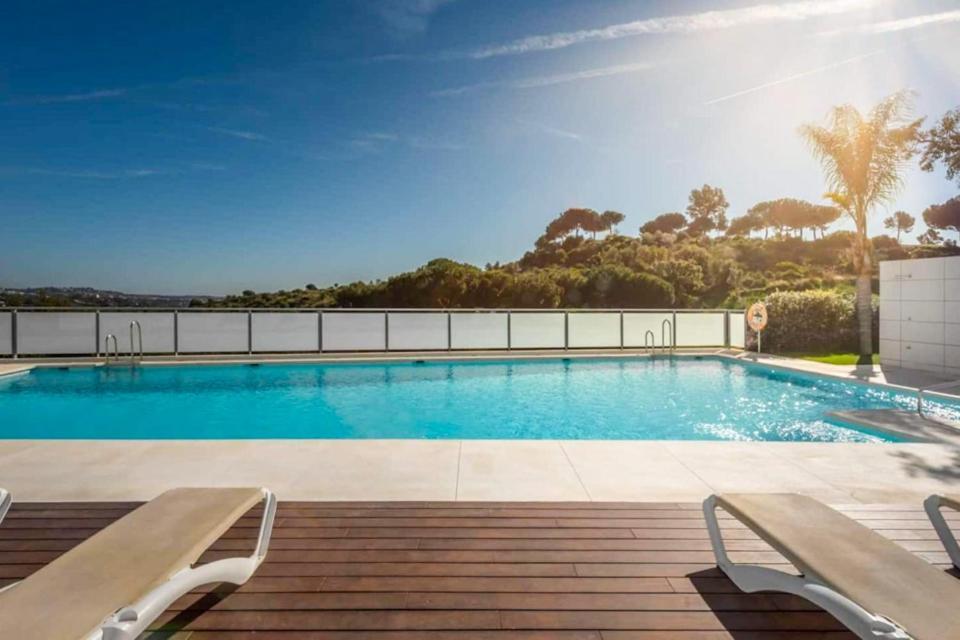 Appart De Standing Piscine Superbe Vue Golf Малага Экстерьер фото