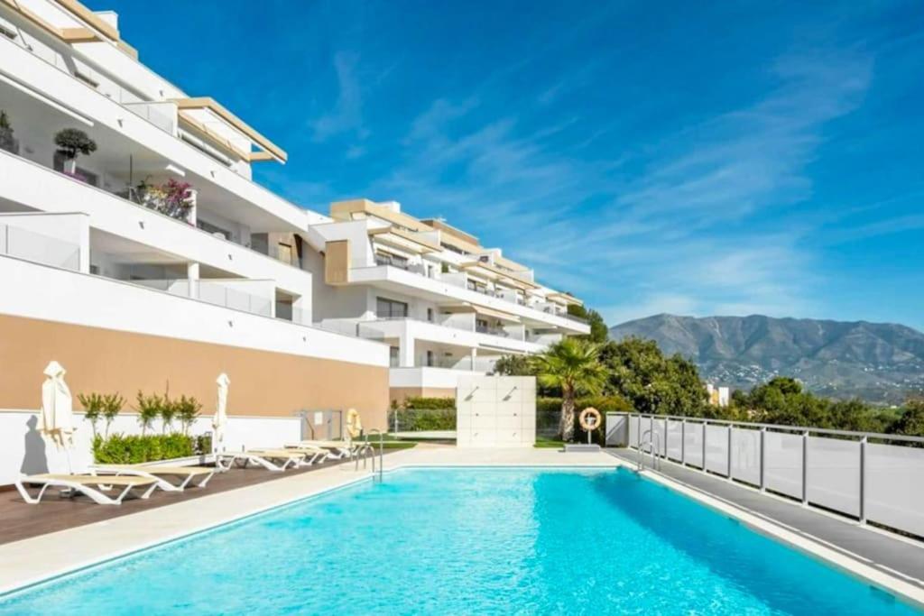 Appart De Standing Piscine Superbe Vue Golf Малага Экстерьер фото